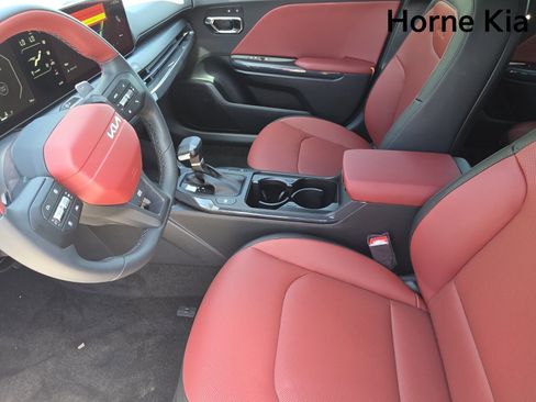 New 2025 Kia K4 GT-Line image 10