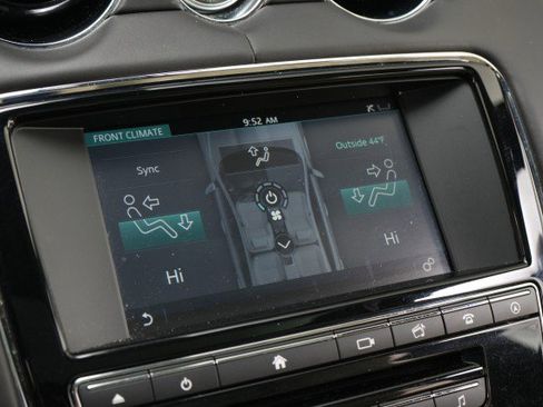 Used 2016 Jaguar XJ L Portfolio image 39