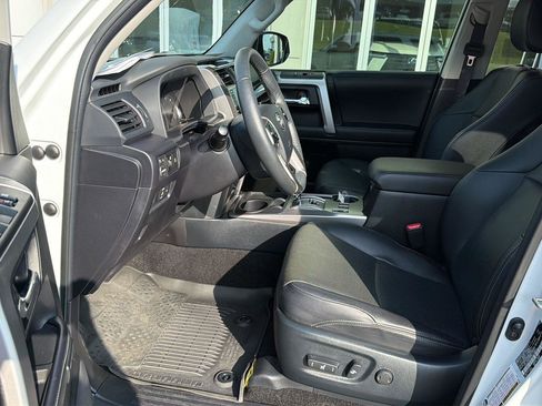 Used 2024 Toyota 4Runner Limited RWD image 10