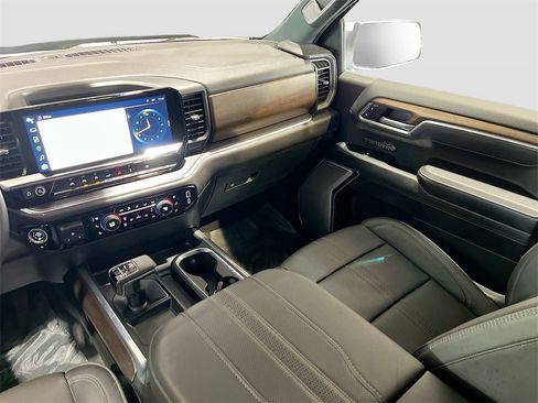 Used 2025 Chevrolet Silverado 1500 High Country w/ High Country Premium Package image 25