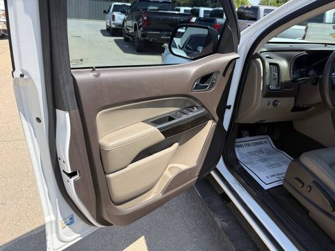 Used 2015 GMC Canyon SLT RWD image 8