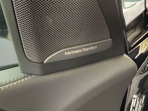 Used 2026 BMW X7 xDrive40i w/ M Sport Package image 22