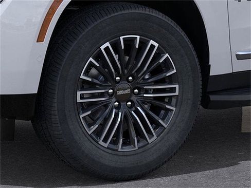 New 2026 GMC Yukon Elevation image 9