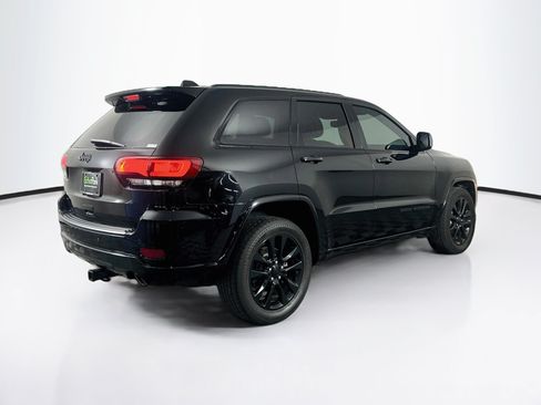 Used 2019 Jeep Grand Cherokee Altitude RWD image 9