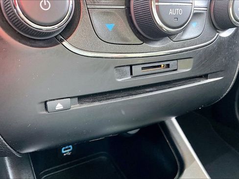 Used 2019 Dodge Journey GT image 31