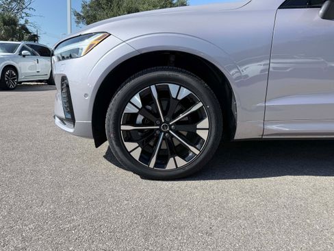 Certified 2026 Volvo XC60 B5 Plus AWD/4WD image 9