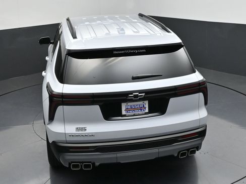 New 2026 Chevrolet Traverse LT w/ Driver Confidence Package FWD image 49