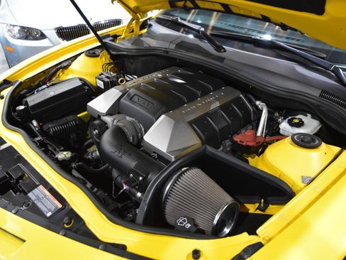 Used 2010 Chevrolet Camaro SS w/ RS Package RWD image 37
