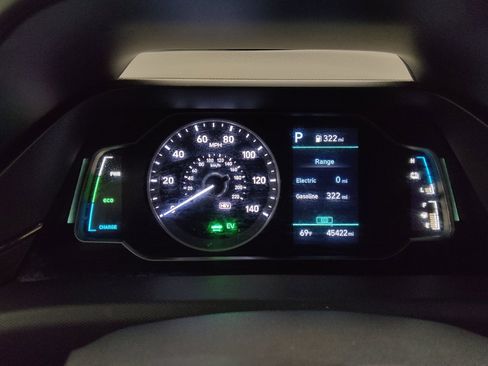 Used 2022 Hyundai Ioniq SE FWD image 23