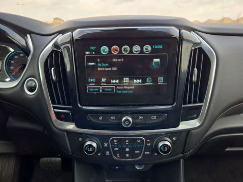 Used 2018 Chevrolet Traverse Premier w/ Driver Confidence II Package FWD image 28