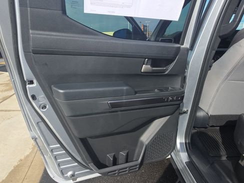 Used 2024 Toyota Tacoma TRD Sport w/ TRD Sport Upgrade Package image 41