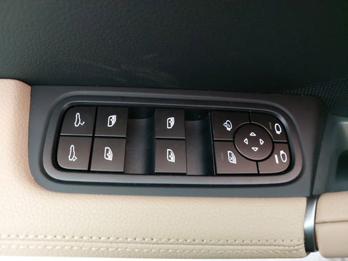 New 2026 Porsche Cayenne Coupe image 30