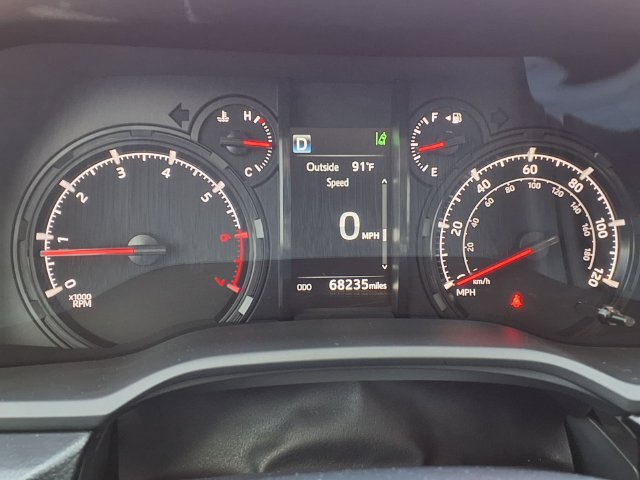 Used 2022 Toyota 4Runner SR5 Premium w/ Moonroof Package AWD/4WD image 16