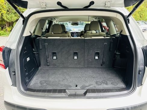 Used 2024 Subaru Ascent Premium w/ Convenience Package image 23