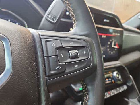 Used 2024 GMC Sierra 2500 AT4 w/ AT4 Premium Plus Package AWD/4WD image 45