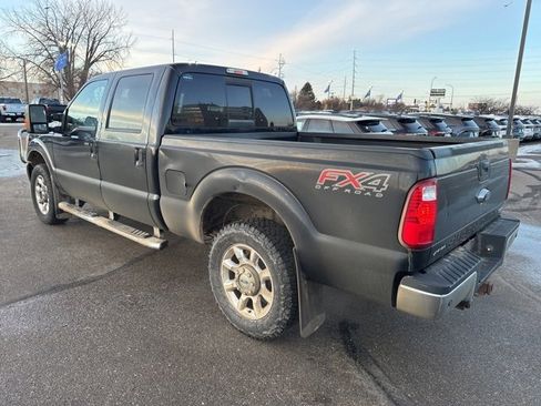 Used 2016 Ford F250 Lariat w/ Lariat Interior Package image 6
