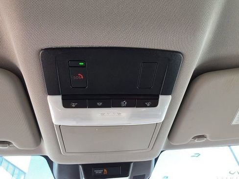 Used 2023 Nissan Rogue SV FWD image 20