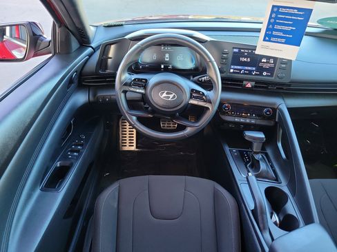 Certified 2025 Hyundai Elantra Sport w/ Cargo Package image 9