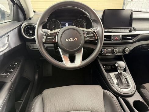 Used 2024 Kia Forte LXS FWD image 25