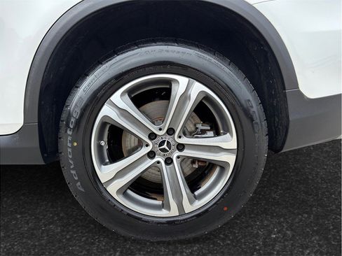 Used 2019 Mercedes-Benz GLC 300 image 14