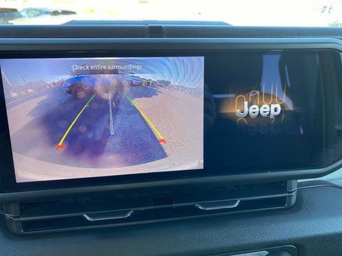 Certified 2025 Jeep Wrangler Sport S image 11