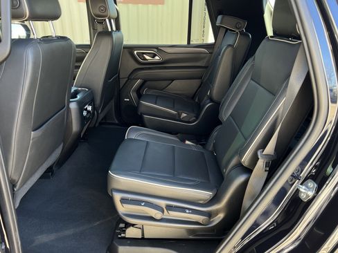 Used 2021 GMC Yukon SLT image 30