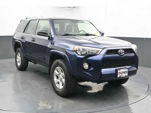 Used 2018 Toyota 4Runner SR5 Premium AWD/4WD image 6