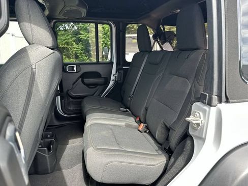 Used 2024 Jeep Wrangler Unlimited Sport AWD/4WD image 25