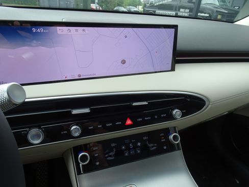 New 2026 Genesis GV70 2.5T Select image 15