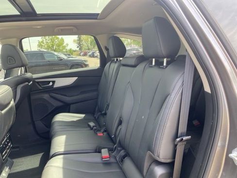 Used 2024 Acura MDX SH-AWD image 3