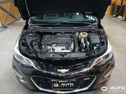 Used 2017 Chevrolet Cruze Premier image 6