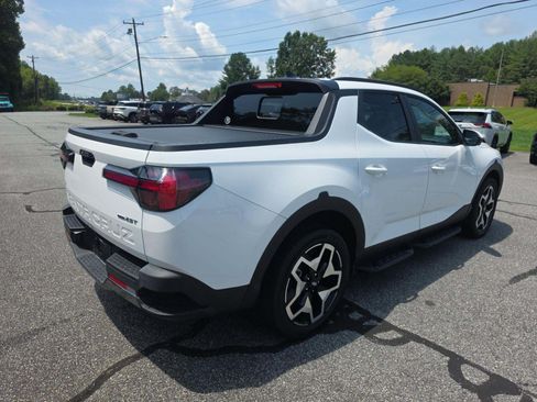 Used 2023 Hyundai Santa Cruz Limited AWD/4WD image 2