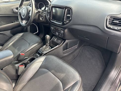 Used 2019 Jeep Compass Limited FWD image 25