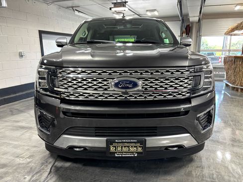 Used 2019 Ford Expedition Platinum image 3