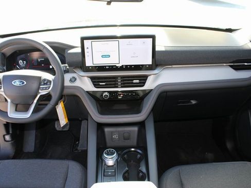 New 2026 Ford Explorer Active image 10