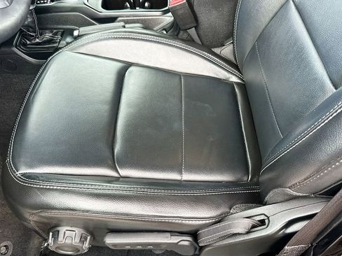 Used 2023 Jeep Wrangler Unlimited Sahara image 20