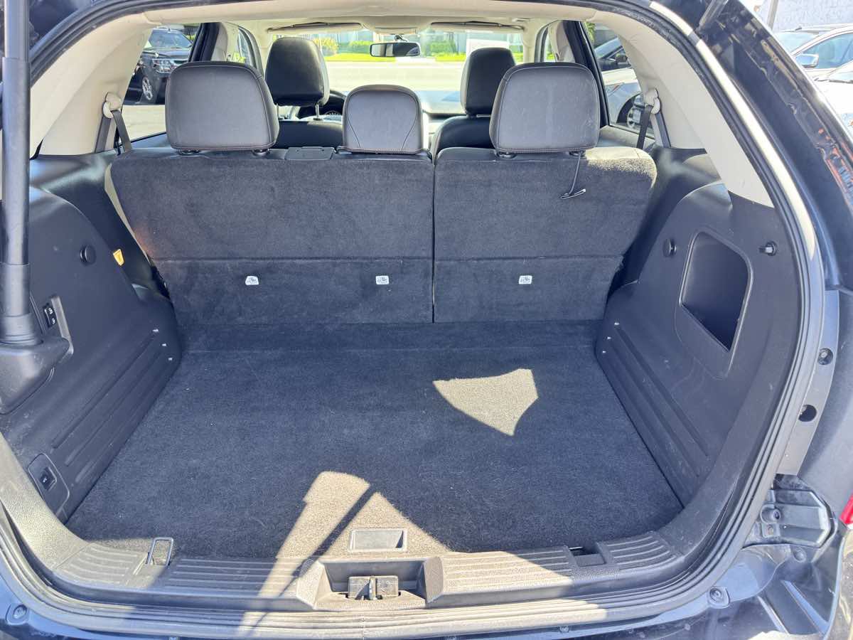 Used 2013 Ford Edge SEL FWD image 27