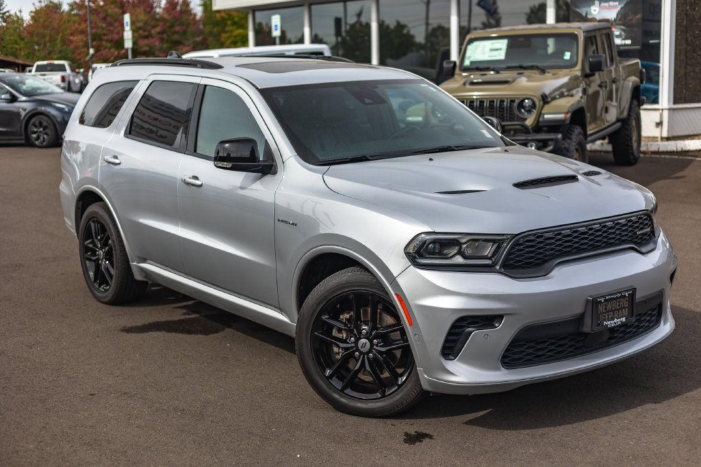 Used 2024 Dodge Durango R/T AWD/4WD image 2