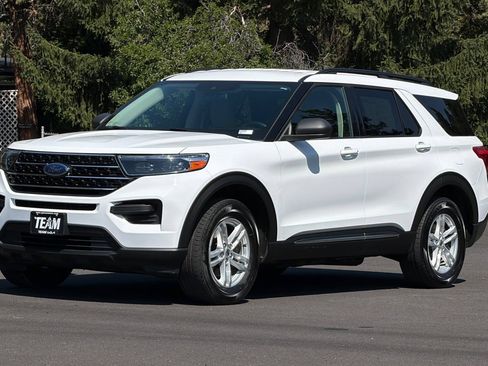 Used 2021 Ford Explorer XLT AWD/4WD image 8