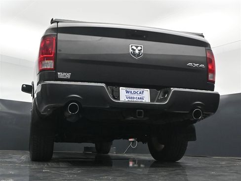 Used 2018 RAM 1500 Express w/ Express Value Package AWD/4WD image 33