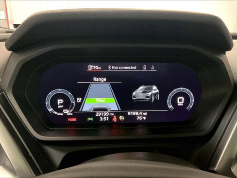 Used 2023 Audi Q4 e-tron Premium Plus w/ Premium Plus image 20