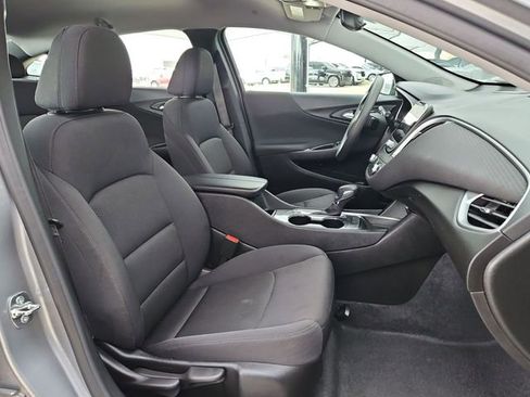 Used 2025 Chevrolet Malibu LT image 24