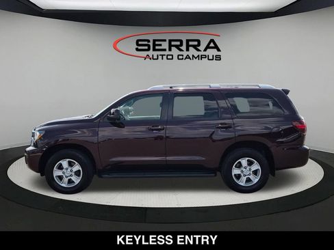 Used 2019 Toyota Sequoia SR5 w/ Premium Package AWD/4WD image 11