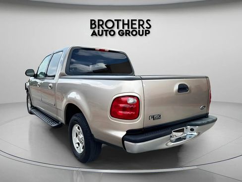 Used 2001 Ford F150 Lariat RWD image 9