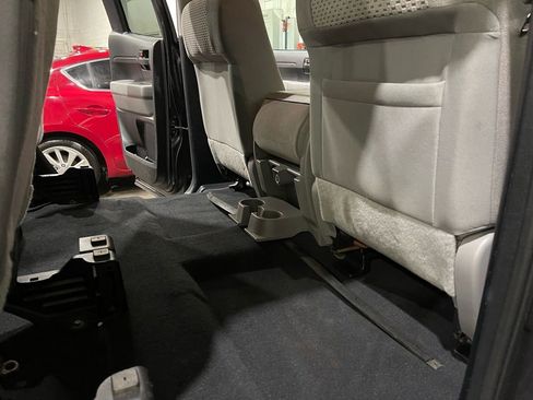 Used 2012 Toyota Tundra 4x4 Double Cab w/ Tow Pkg image 13