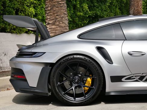 Used 2025 Porsche 911 GT3 RS image 5