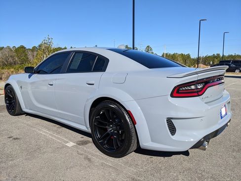 Used 2022 Dodge Charger SRT Hellcat image 17