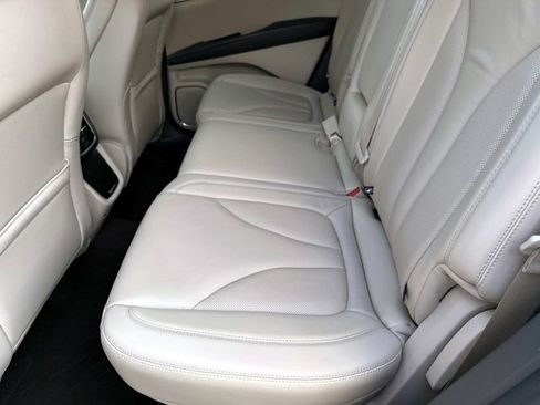 Used 2020 Lincoln Nautilus FWD w/ Equipment Group 101A image 13