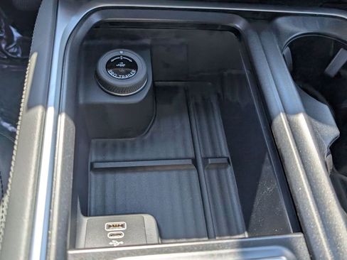 New 2026 Ford Expedition Active image 45