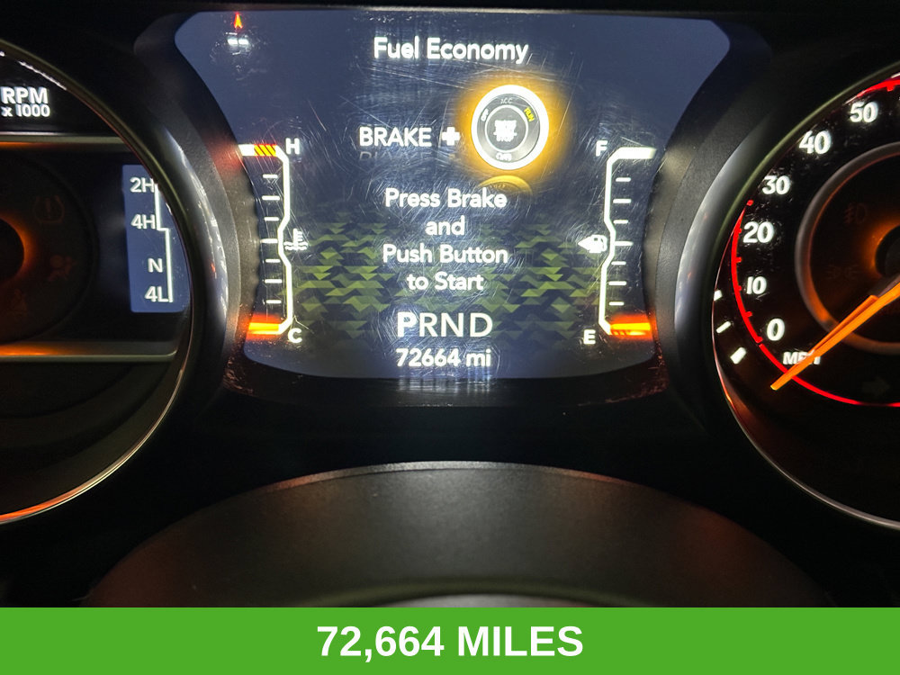 Used 2019 Jeep Wrangler Unlimited Sahara w/ Uconnect 4C Nav & Sound Group AWD/4WD image 3